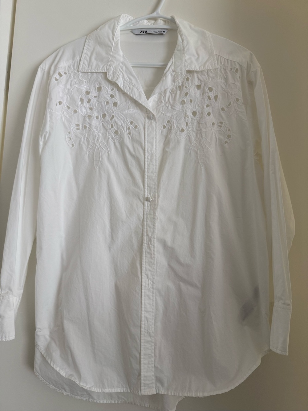 Zara White eyelet Lightweight Blouse with Classic Collar